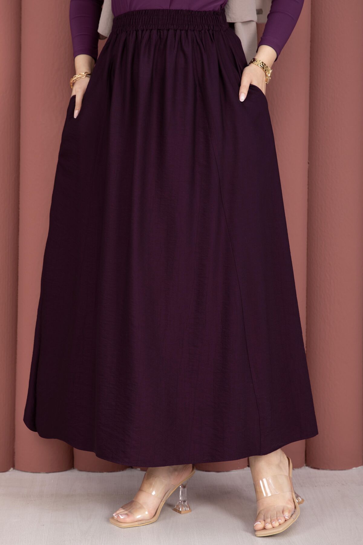 Elastic Waistband with Pocket Detail Hem Edge Skirt Plum – Image 2