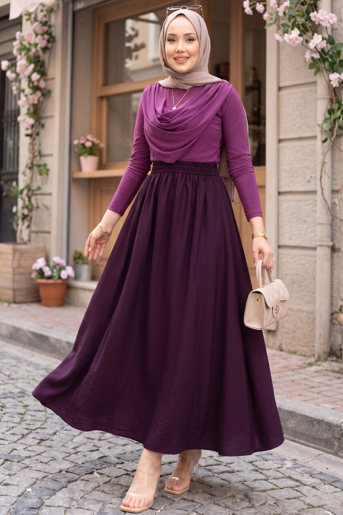 Elastic Waistband with Pocket Detail Hem Edge Skirt Plum