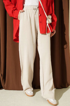 Elastic Waist Pocketed Tencel Trousers Beige