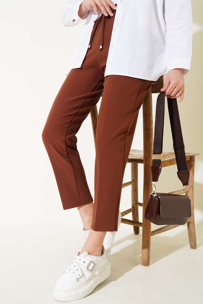 Elastic Waist Slim Fit Trousers Dark Brown - Imagen 5