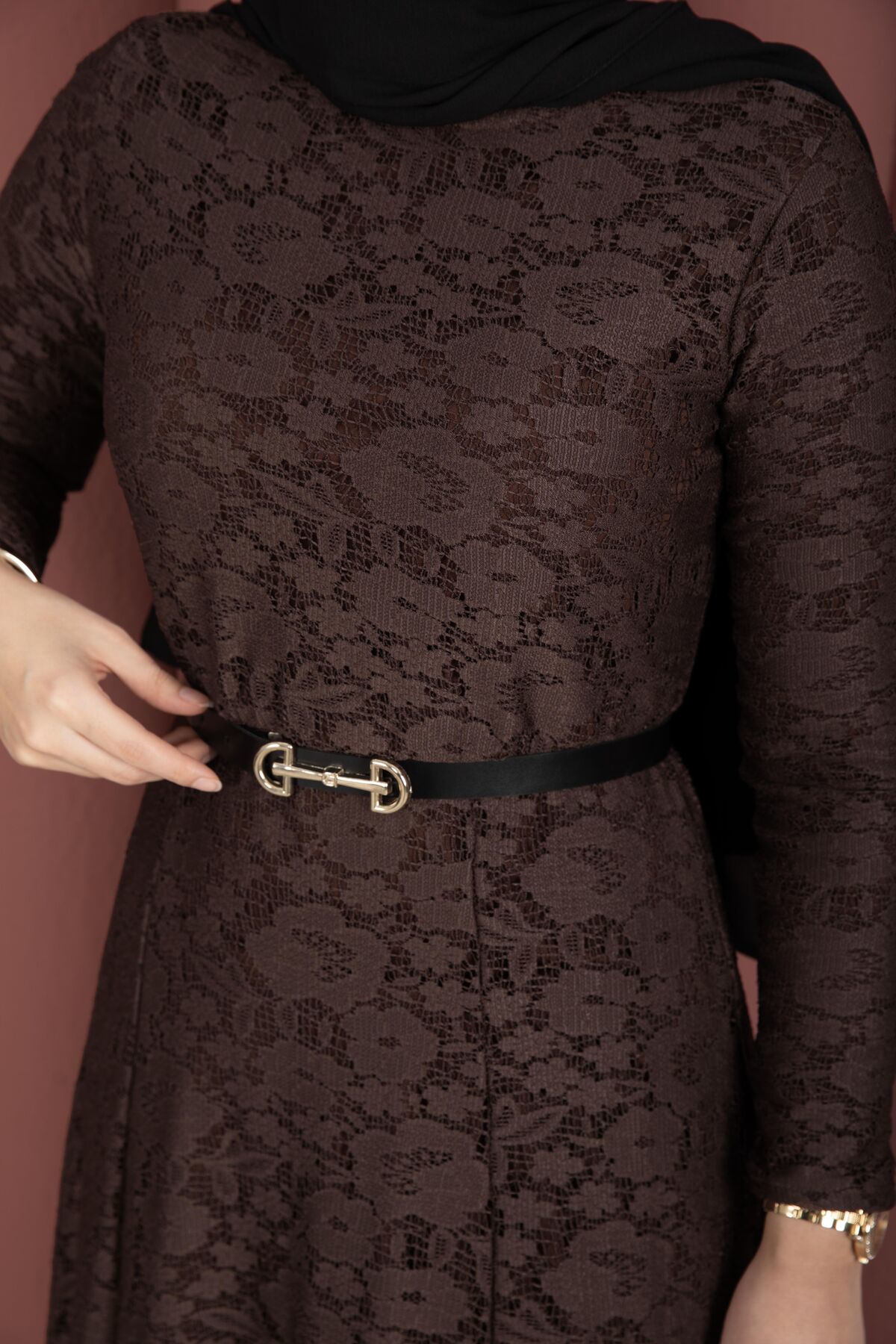 Bella Lace Detailed Belted Modest Dress Brown - الصورة 6
