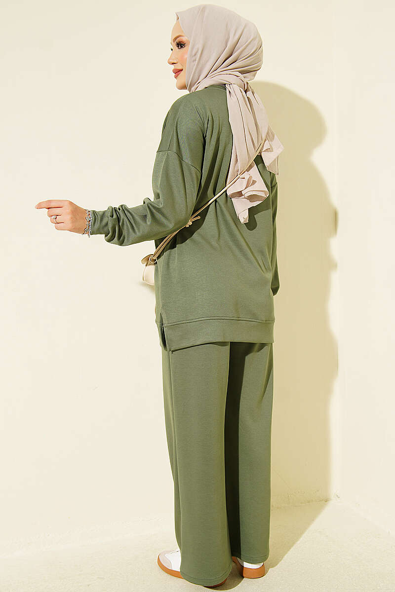Crew Neck Top and Arm-Detail Two-Piece Set Khaki - الصورة 3