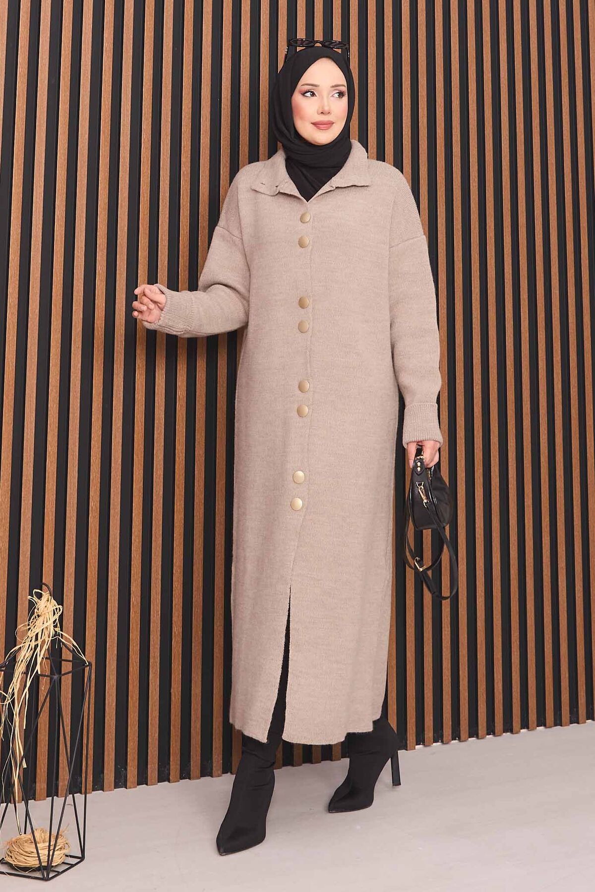 Full-Length Gold Buttoned Modest Knit Cardigan Mink - immagine 3