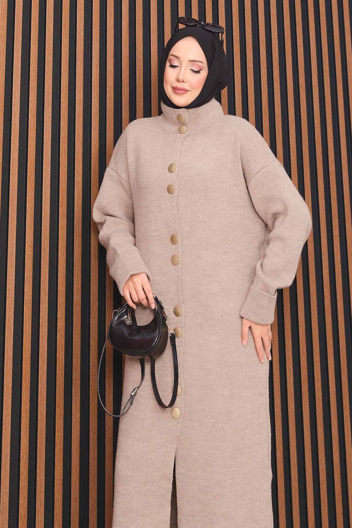 Full-Length Gold Buttoned Modest Knit Cardigan Mink - immagine 2
