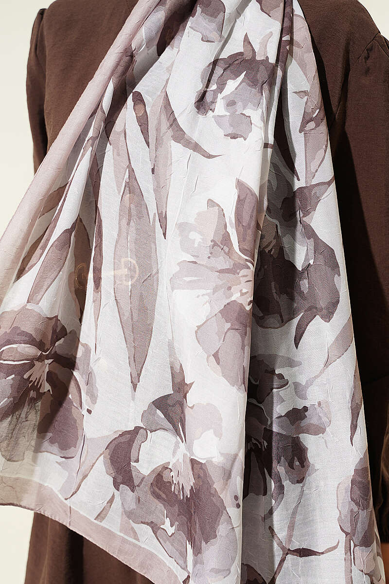 Large Flower Pattern Bamboo Crinkle Shawl Sand Beige - Image 4