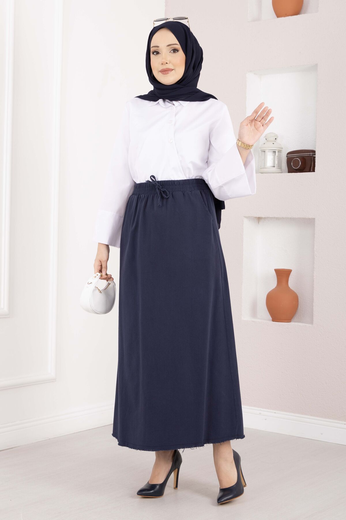 Pocket Detail Elastic Waist Hem Edge Skirt Navy Blue