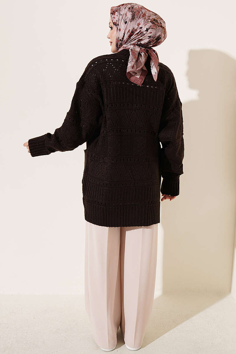 Buttoned French terry cardigan with pocket details Dark Brown - الصورة 3