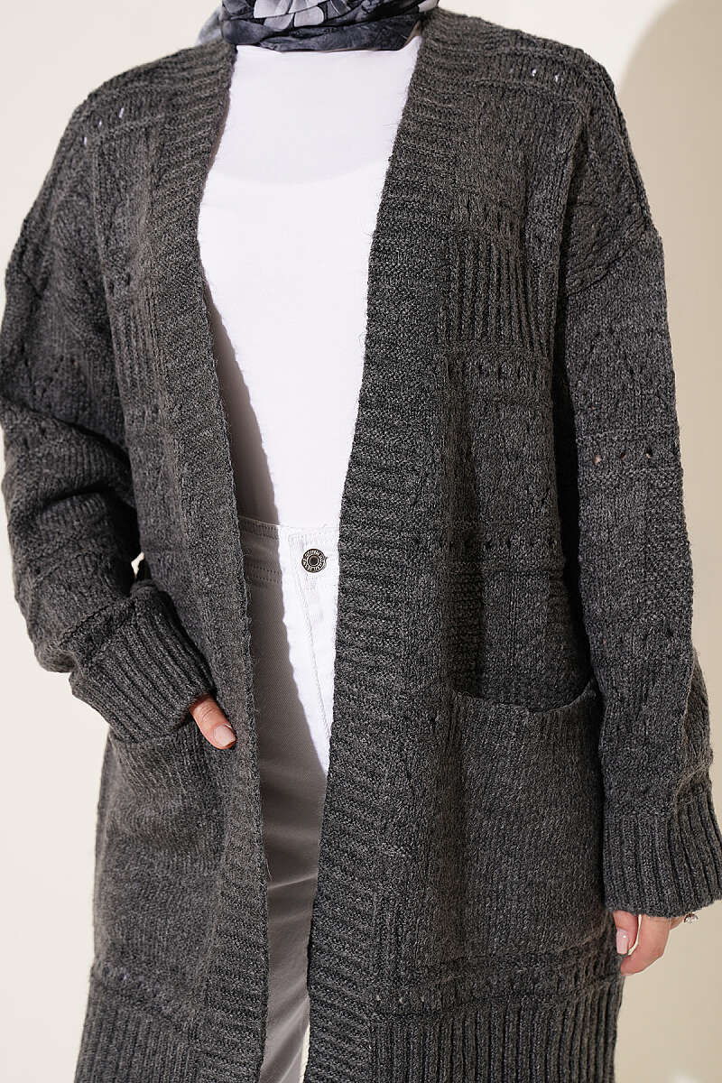 Buttoned French terry cardigan with pocket details Smoke - الصورة 4
