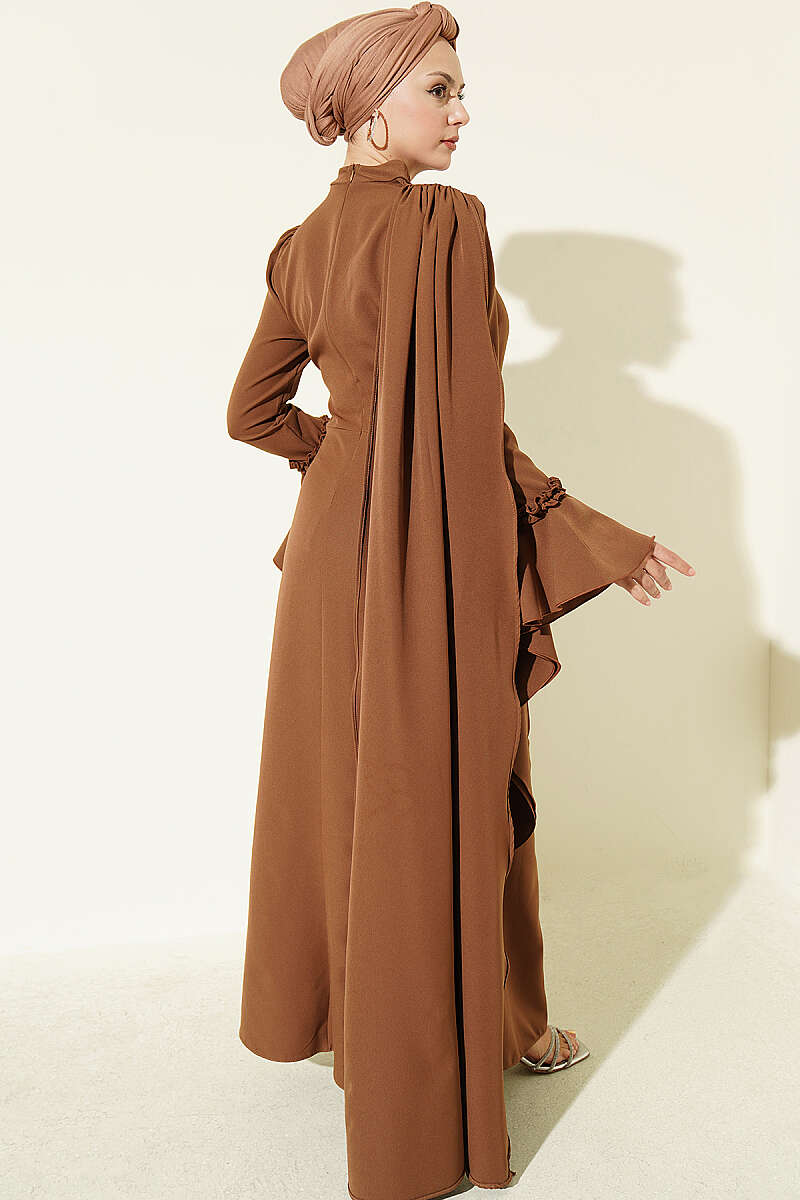 Floral Appliqué Cape-Style Evening Gown Tan - immagine 3
