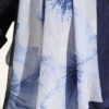 Floral Patterned Bamboo Knit Shawl Navy Blue - immagine 4