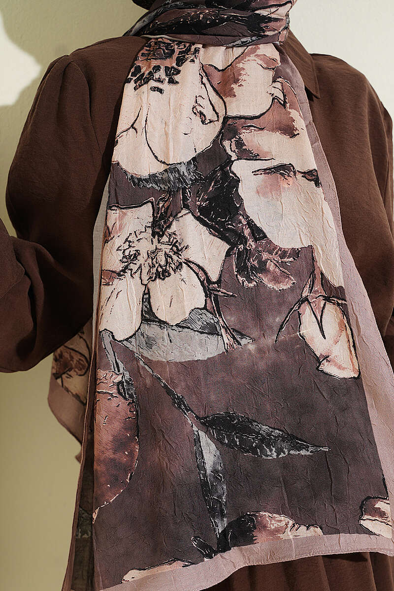 Floral Liva Crush Modal Scarf Sand Beige - Imagen 4