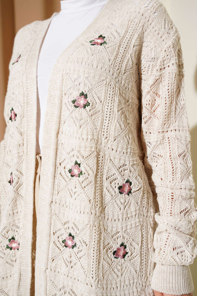 Floral Embroidered Knit Cardigan Stone - Imagen 4