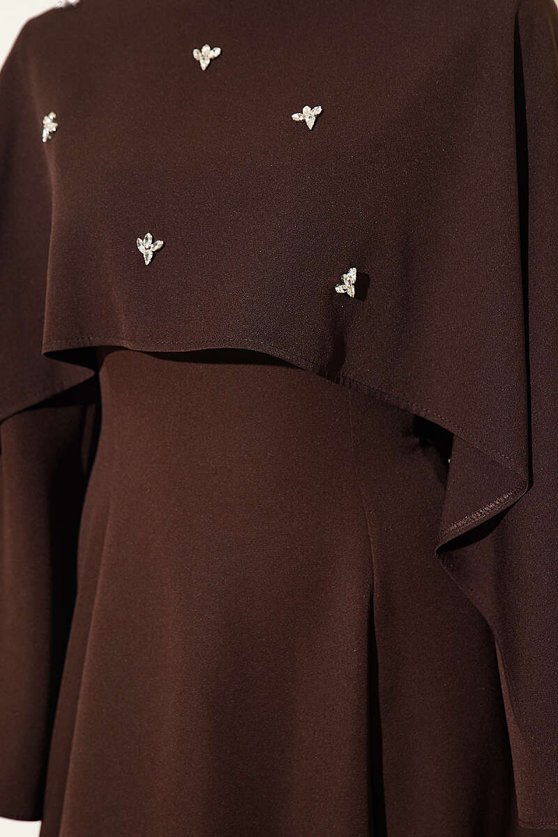 Embellished Evening Gown with Floral Decorations and Bolero Brown – Image 4