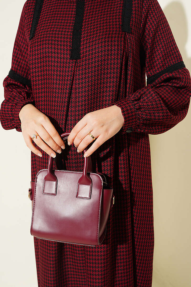 Lace-Trimmed Houndstooth Dress Burgundy - الصورة 4