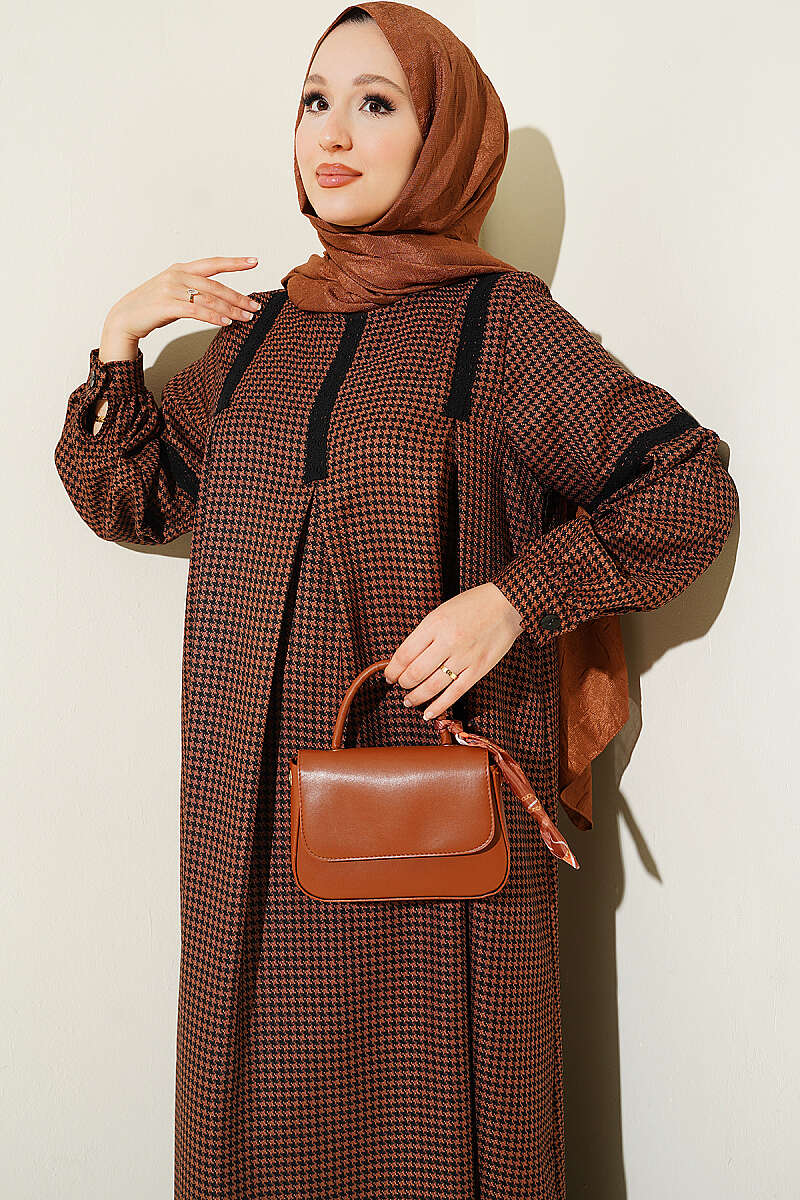 Lace-Trimmed Houndstooth Dress Brown – Bild 2
