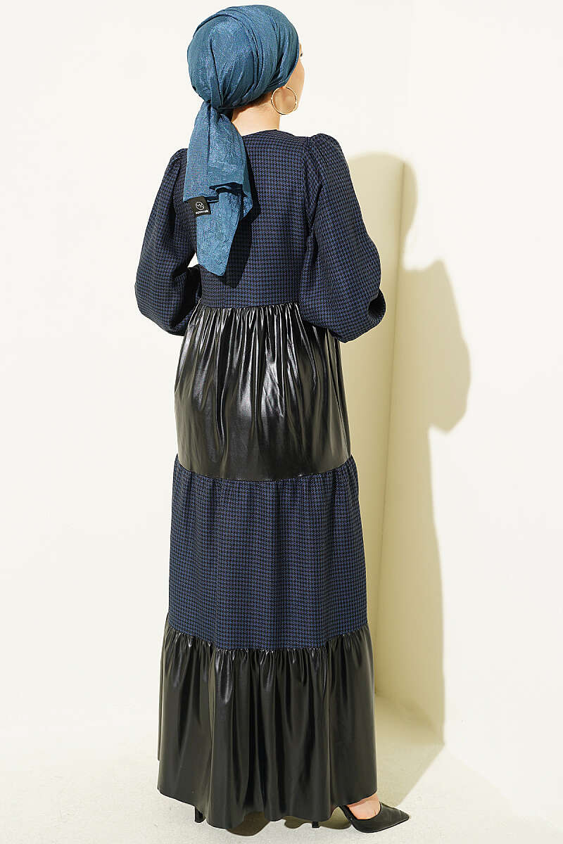 Houndstooth Pattern Dress with Leather Accents Blue - الصورة 3