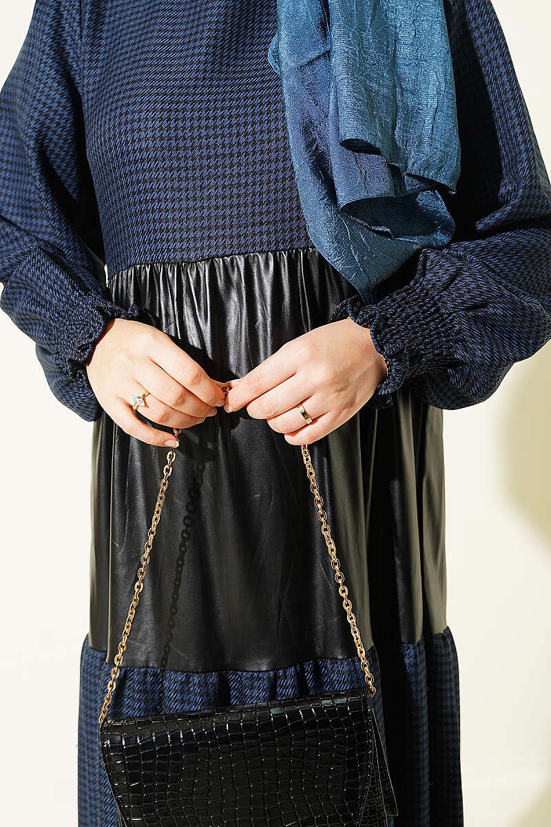 Houndstooth Pattern Dress with Leather Accents Blue - الصورة 4
