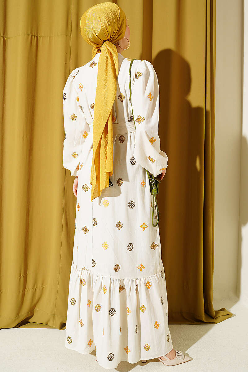 Embroidered Detail Dress with Stand Collar Khaki - الصورة 3