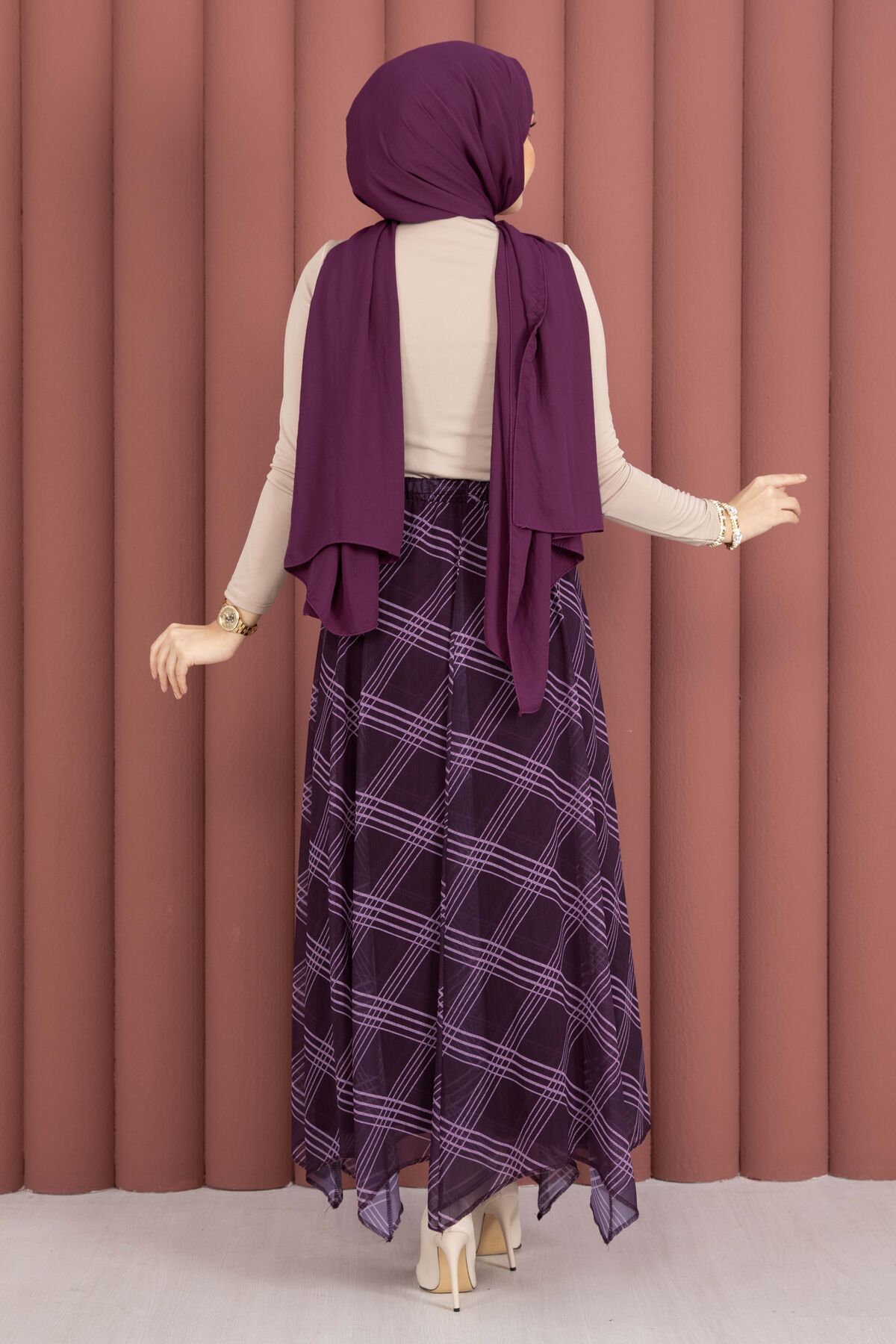 Asymmetrical Cut Chiffon Skirt with Checkered Pattern Plum - Afbeelding 5