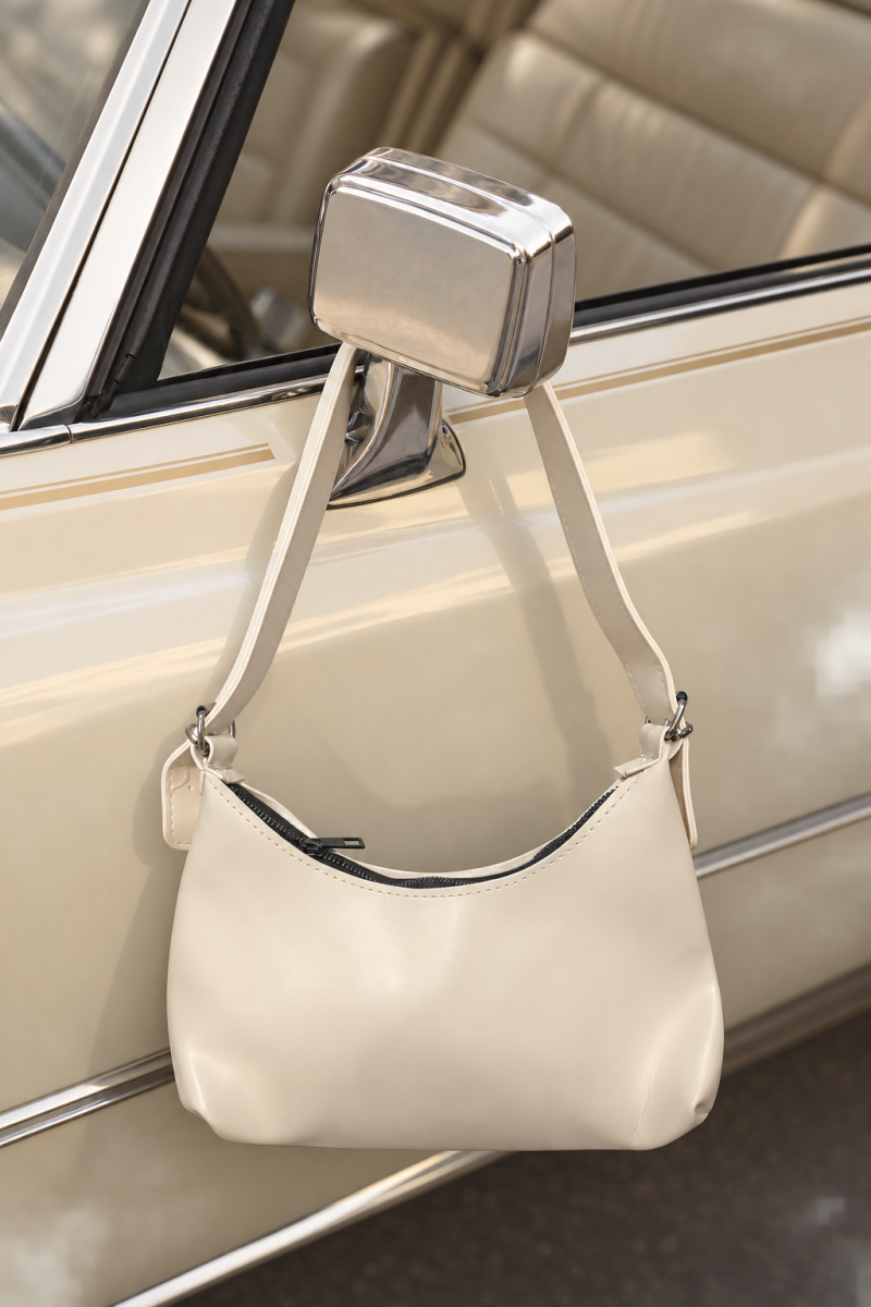 Zip-Up Oval Baget Sleeve Handbag Cream