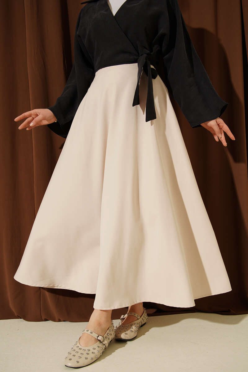 Zippered Tencel Flared Skirt Beige