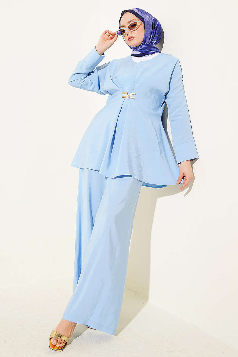 V-Neck Modal Two-Piece Set with Gold Accessories Baby Blue