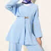 V-Neck Modal Two-Piece Set with Gold Accessories Baby Blue – Bild 2