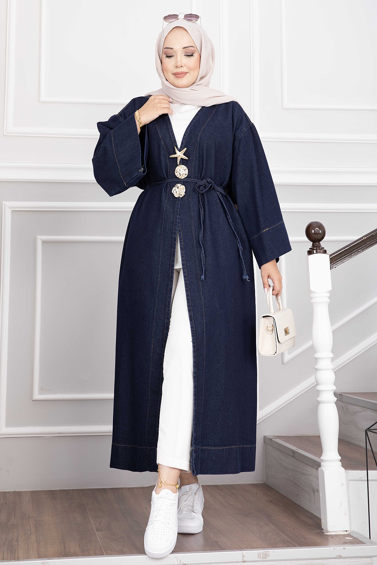 Long denim kimono with gold brooch and tie closure Navy Blue – Bild 4