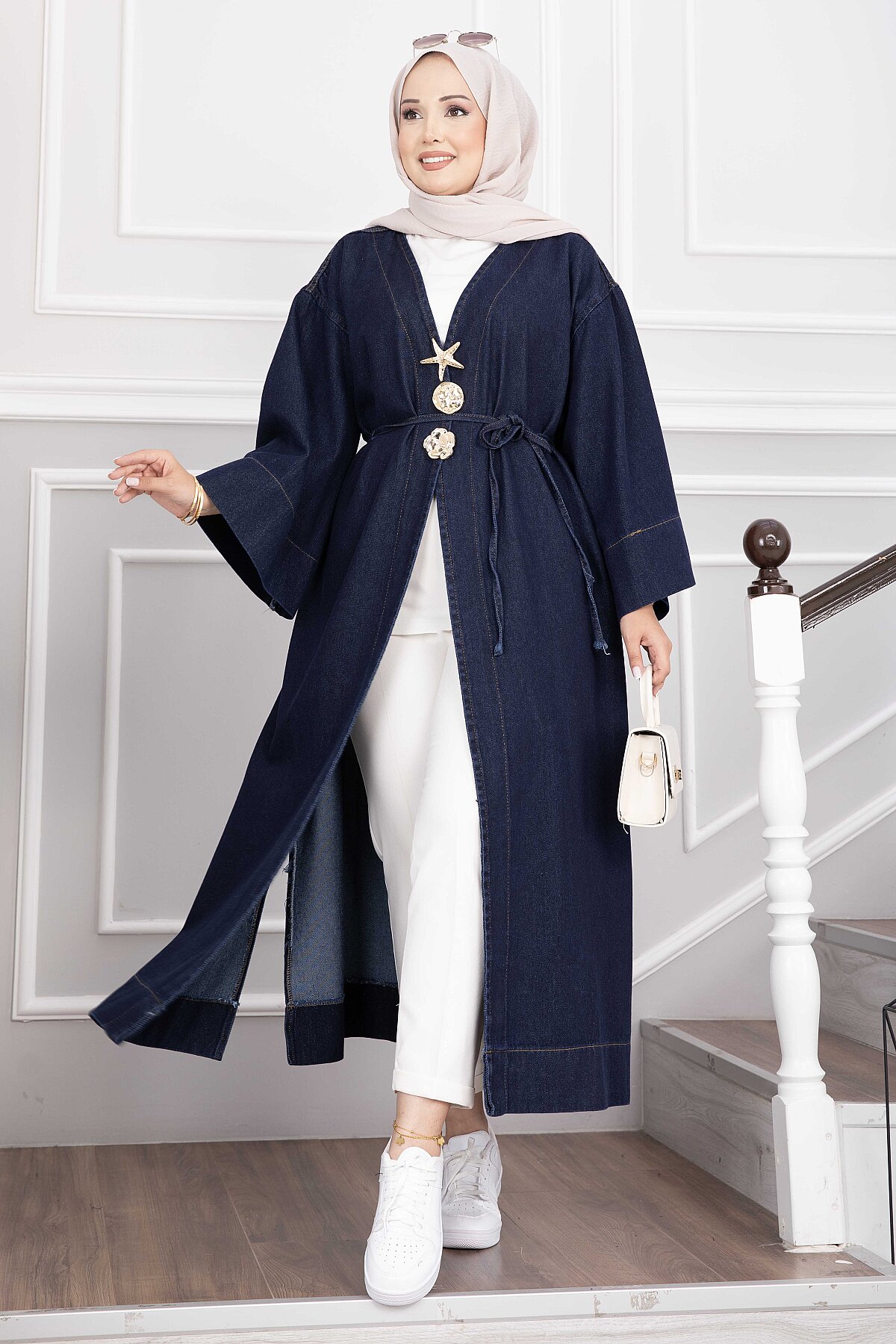 Long denim kimono with gold brooch and tie closure Navy Blue – Bild 5