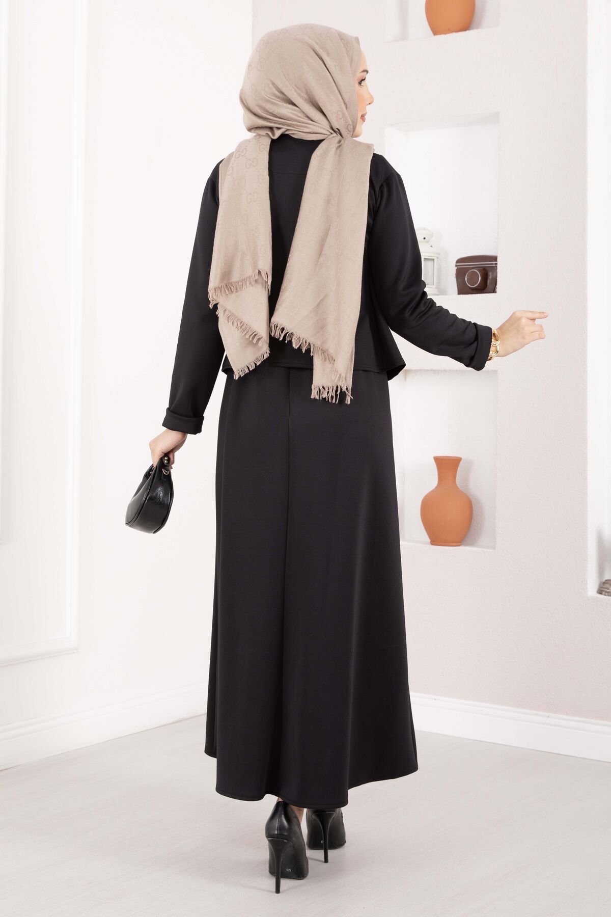 Gold Brooch Detail Jacket and Hem Edge Two-Piece Set Black - الصورة 7