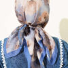 Rose Patterned Soft Scarf Indigo – Bild 3