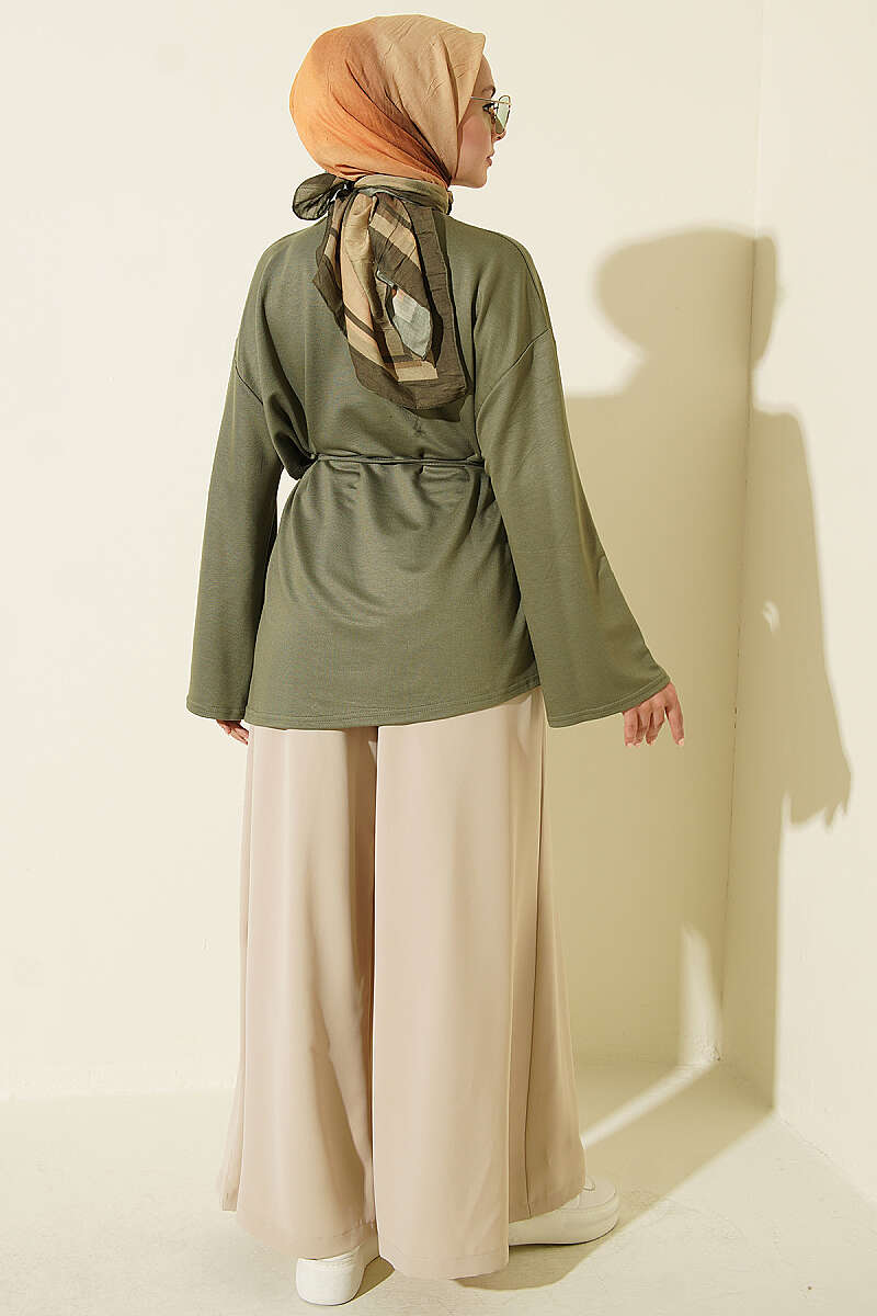 Lace-Up Tunic with Patch Detail Khaki - Imagen 3