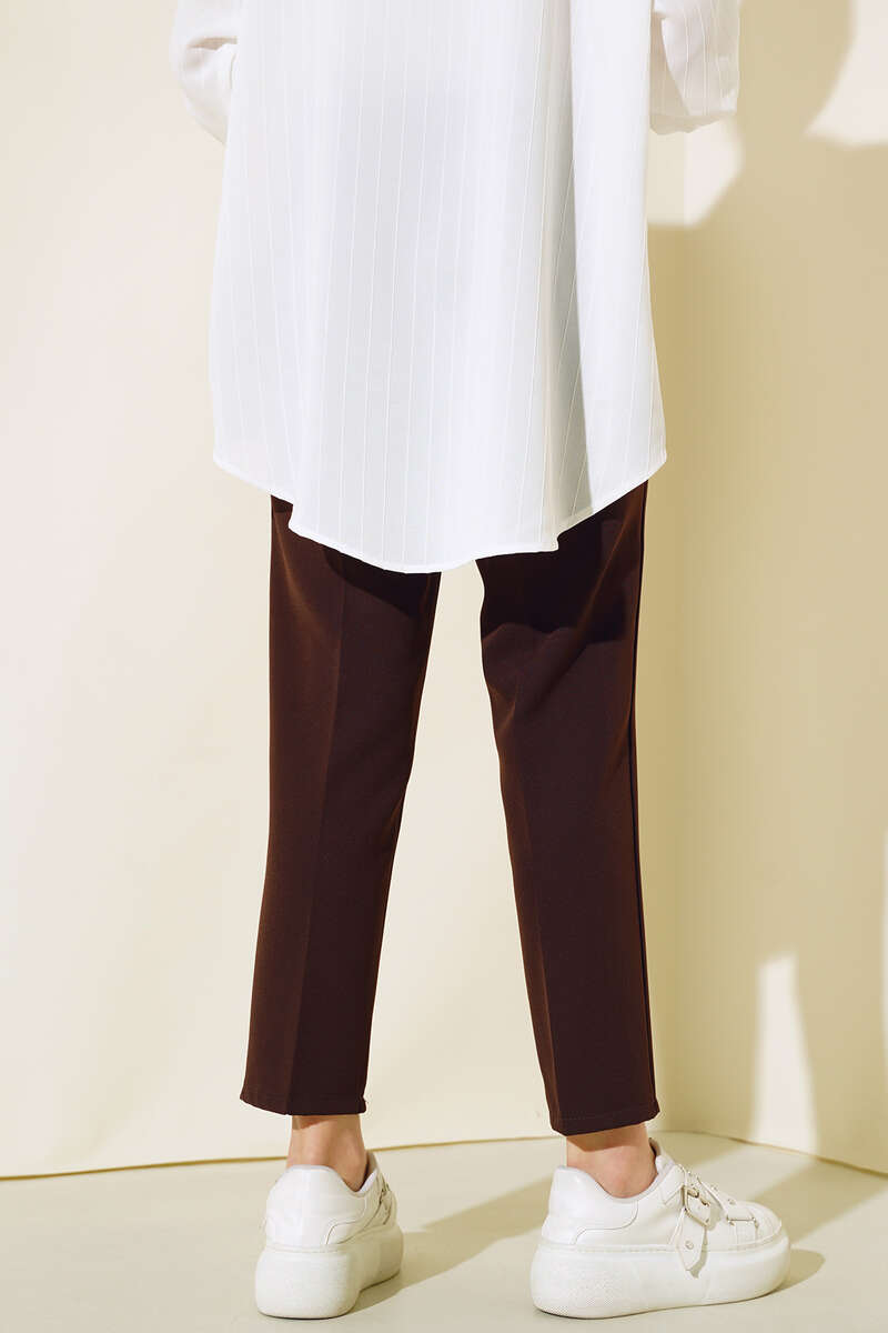 Belted Tapered Pants with String Detail Dark Brown – Bild 3