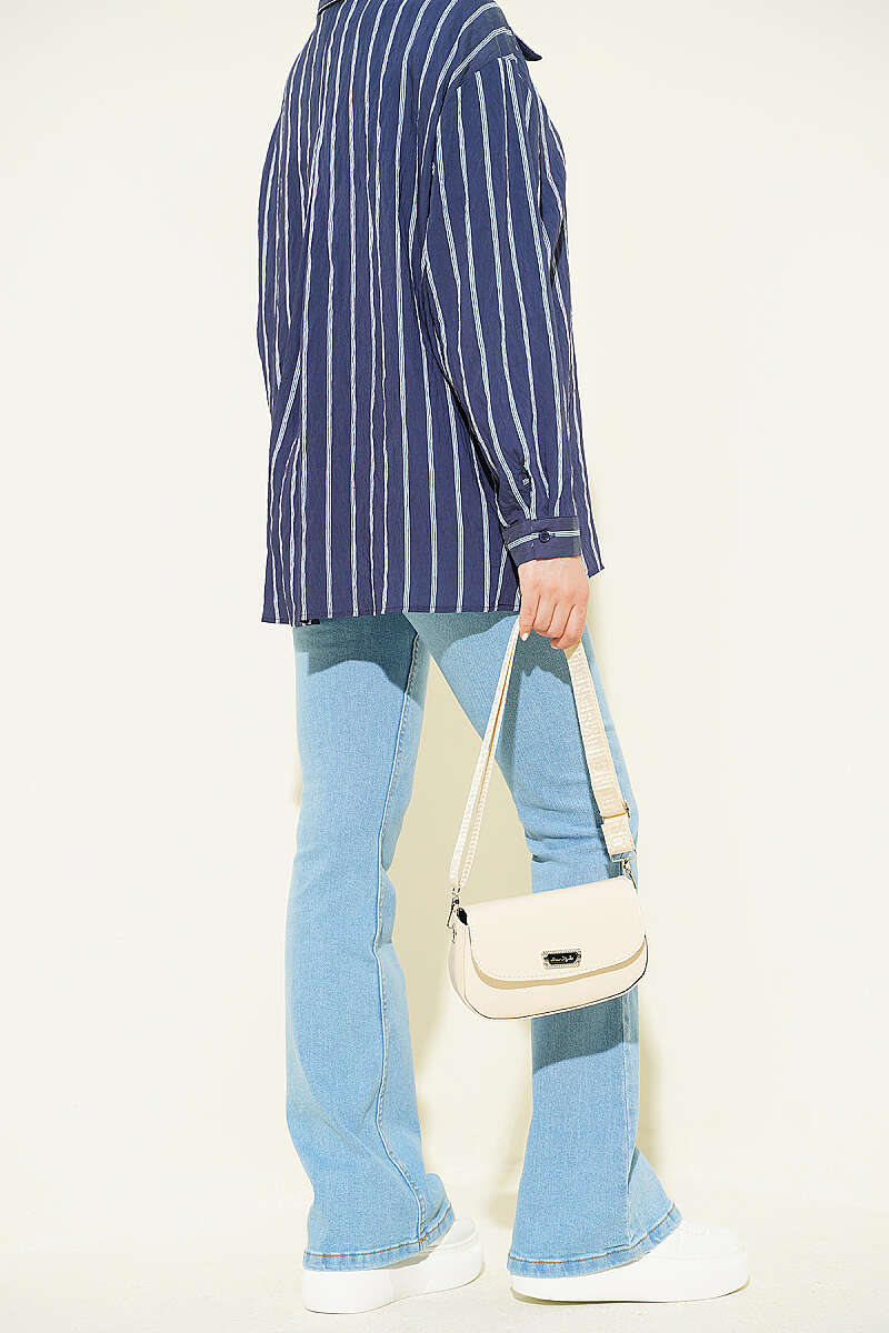 Buttoned Flared Denim Pants Light Blue - الصورة 3