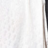 Textured Jacquard Shaw Ecru – Bild 4