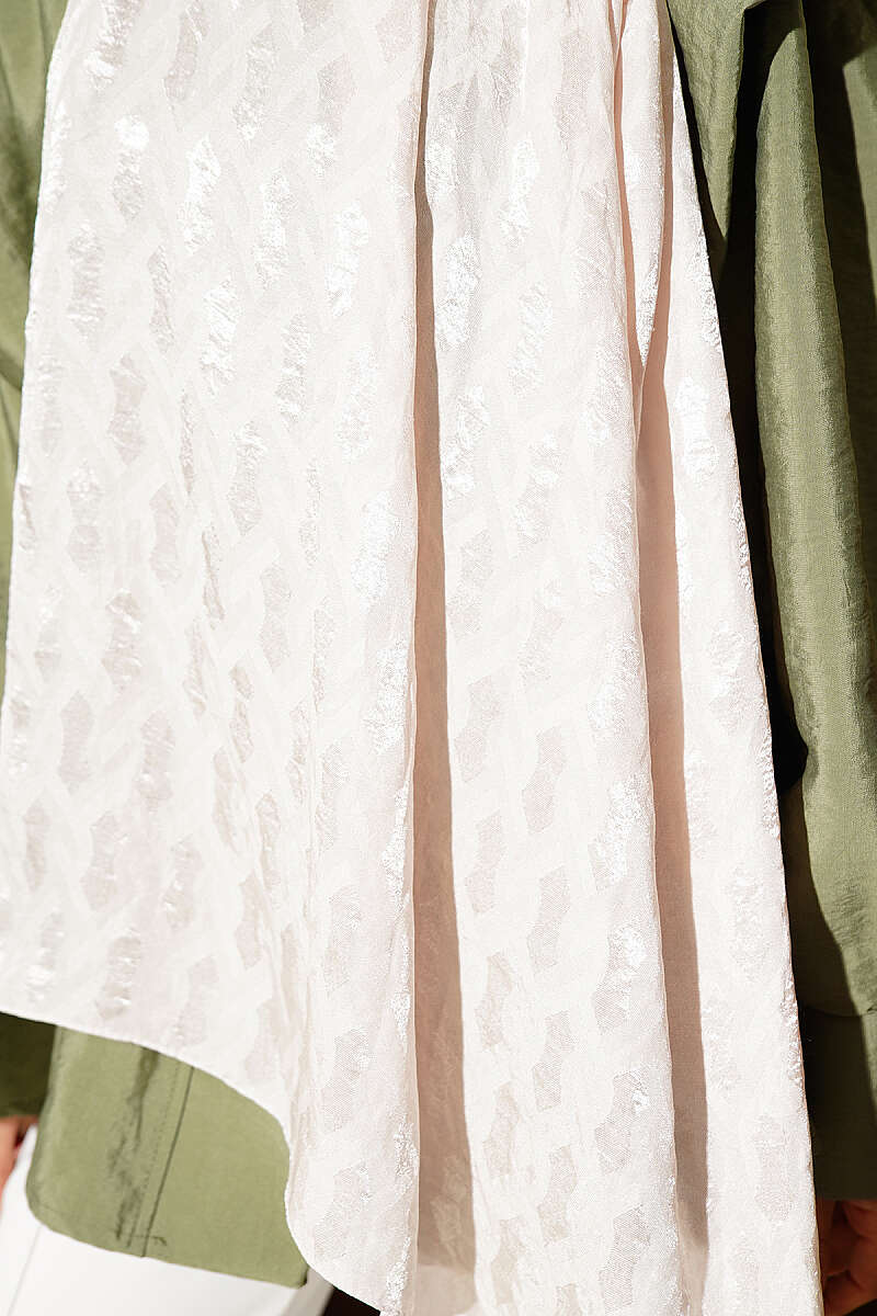 Textured Jacquard Shaw Champagne - Image 4