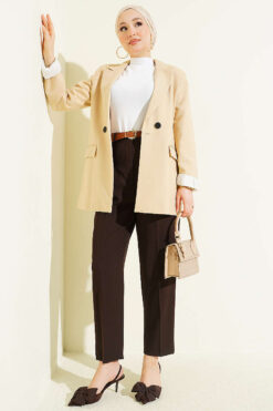 Alternative view of Belted Pleated Detail Carrot Pants Dark Brown