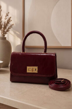 Handle Detail Lock Bag Burgundy