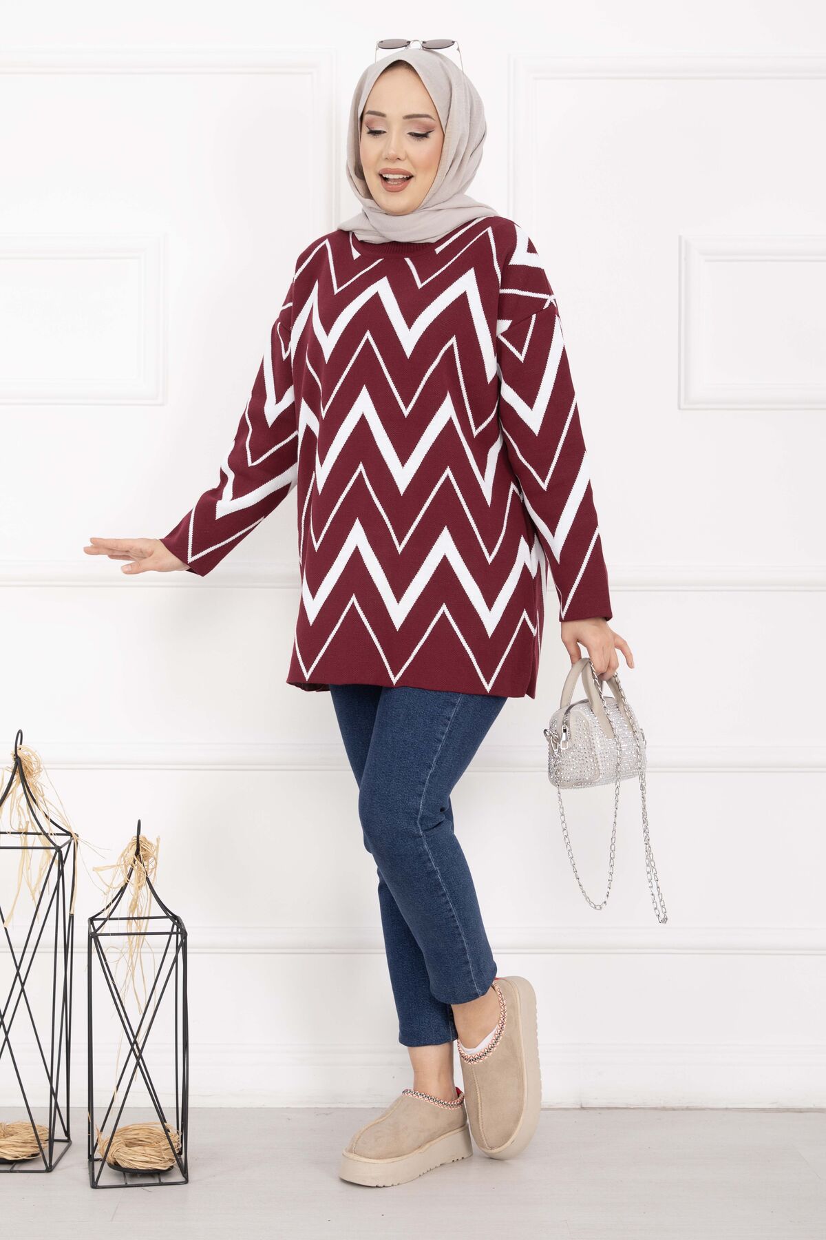Lavin Zigzag Patterned Knit Sweater Burgundy