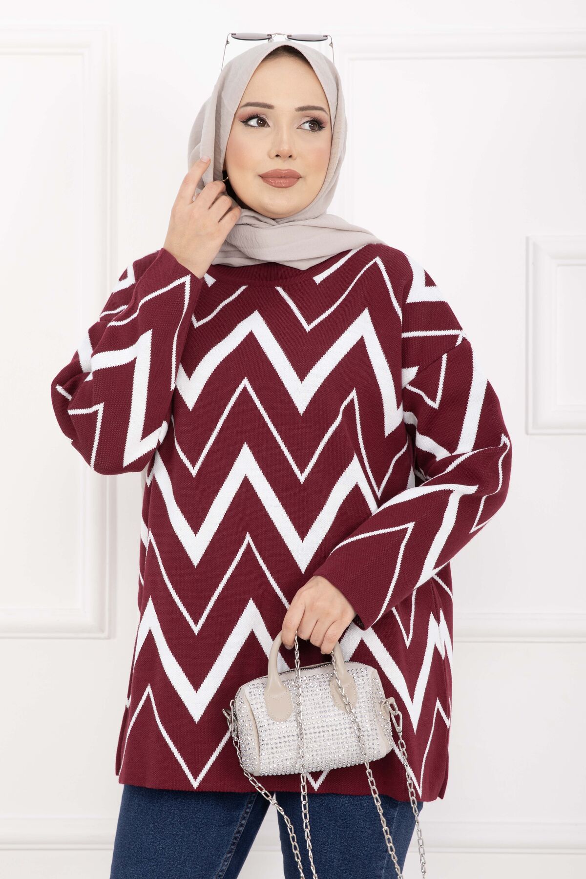 Lavin Zigzag Patterned Knit Sweater Burgundy – Image 2