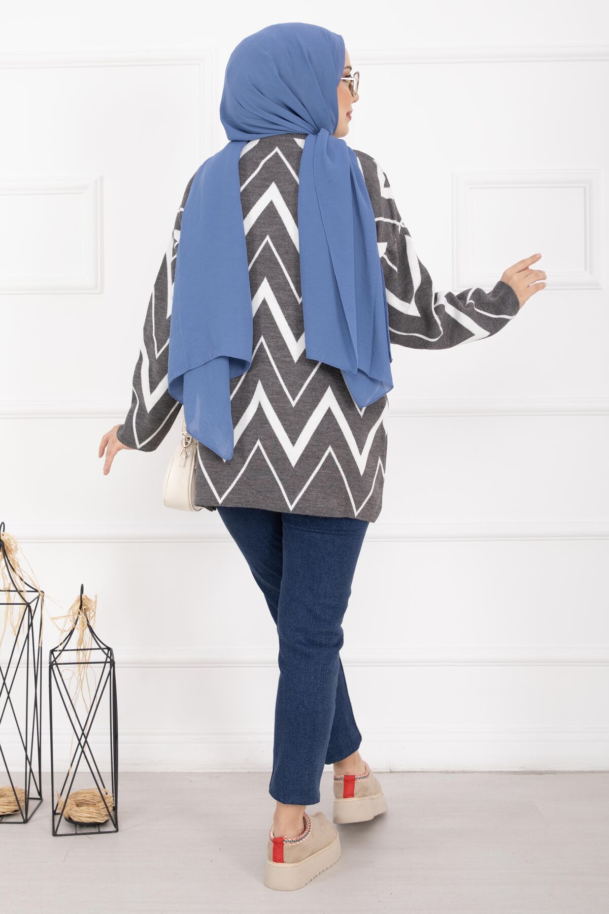 Lavin Zigzag Patterned Knit Sweater Grey – Image 6