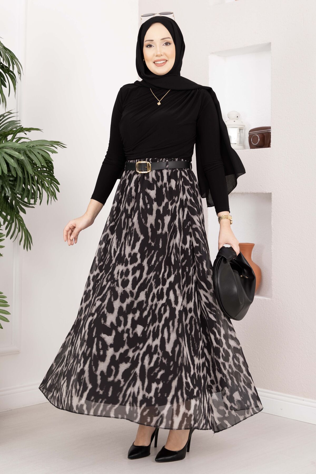 Leopard Print Chiffon Skirt with Belt Black – Image 3