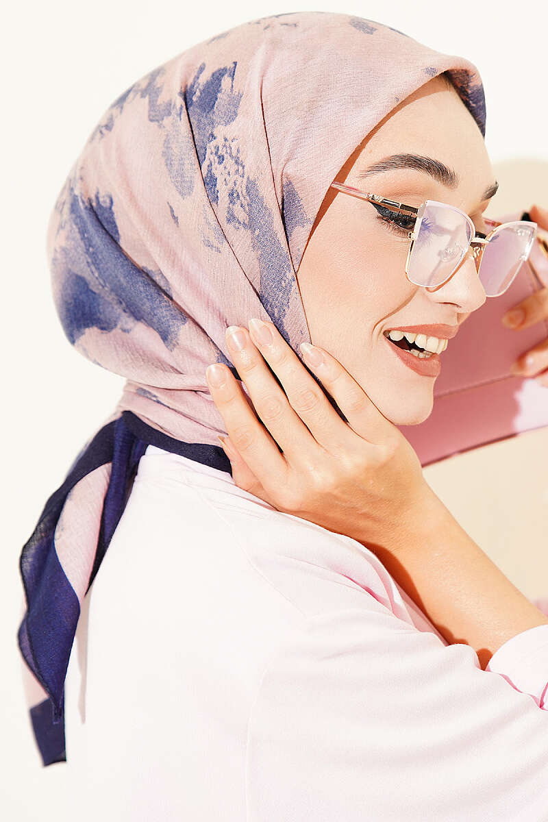 Marble-Patterned Scarf Navy Blue