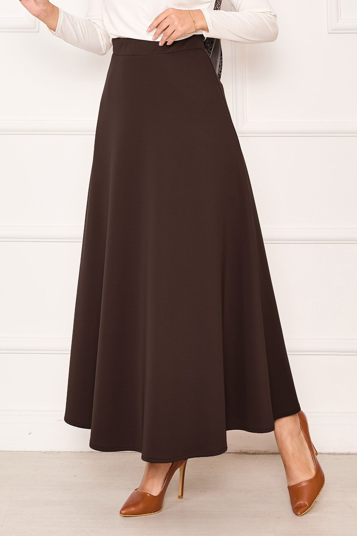 Mevlana Scuba Modest Hem Edge Skirt Brown – Image 3