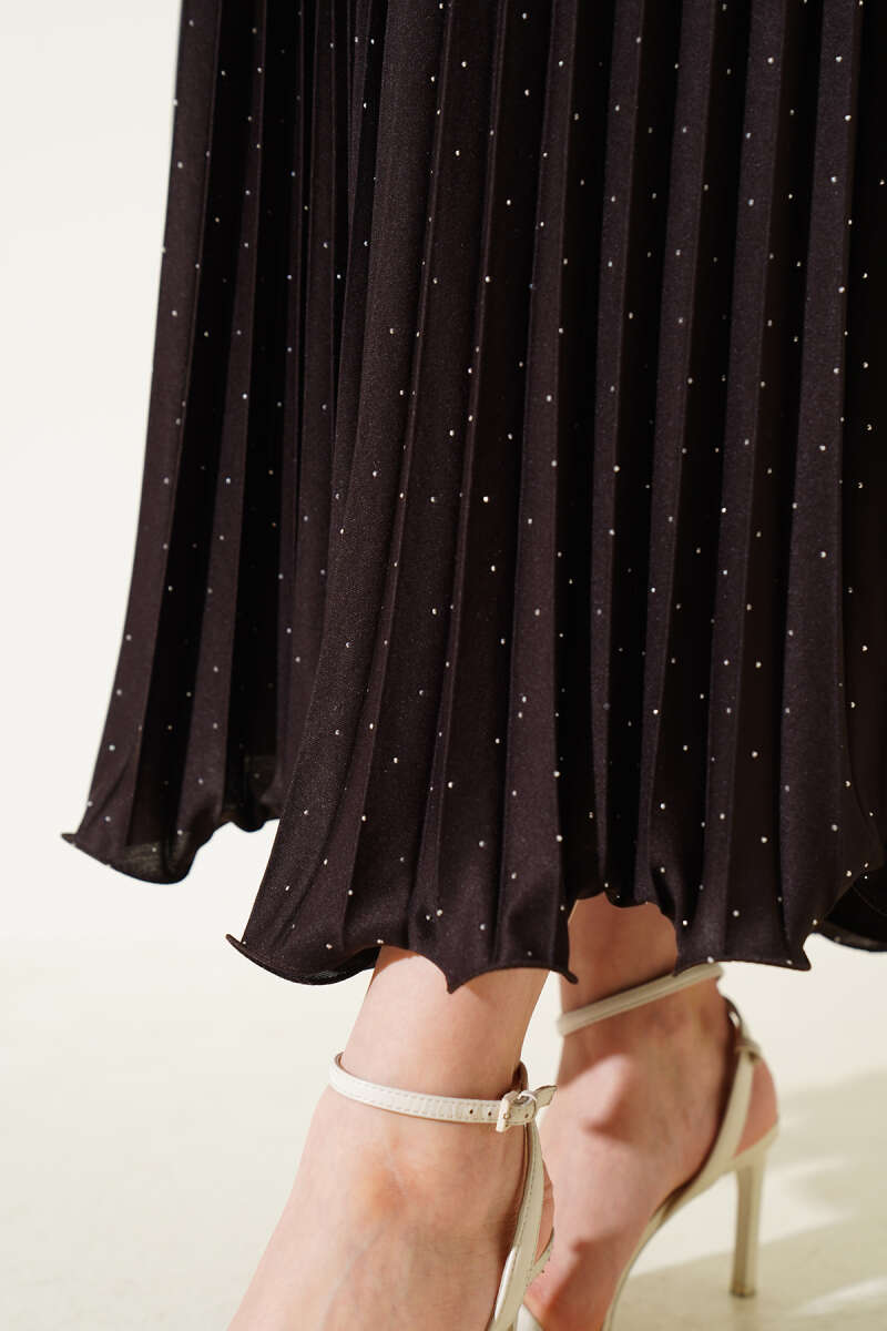 Mini Stone-Embellished Pleated Skirt Dark Brown - Image 4