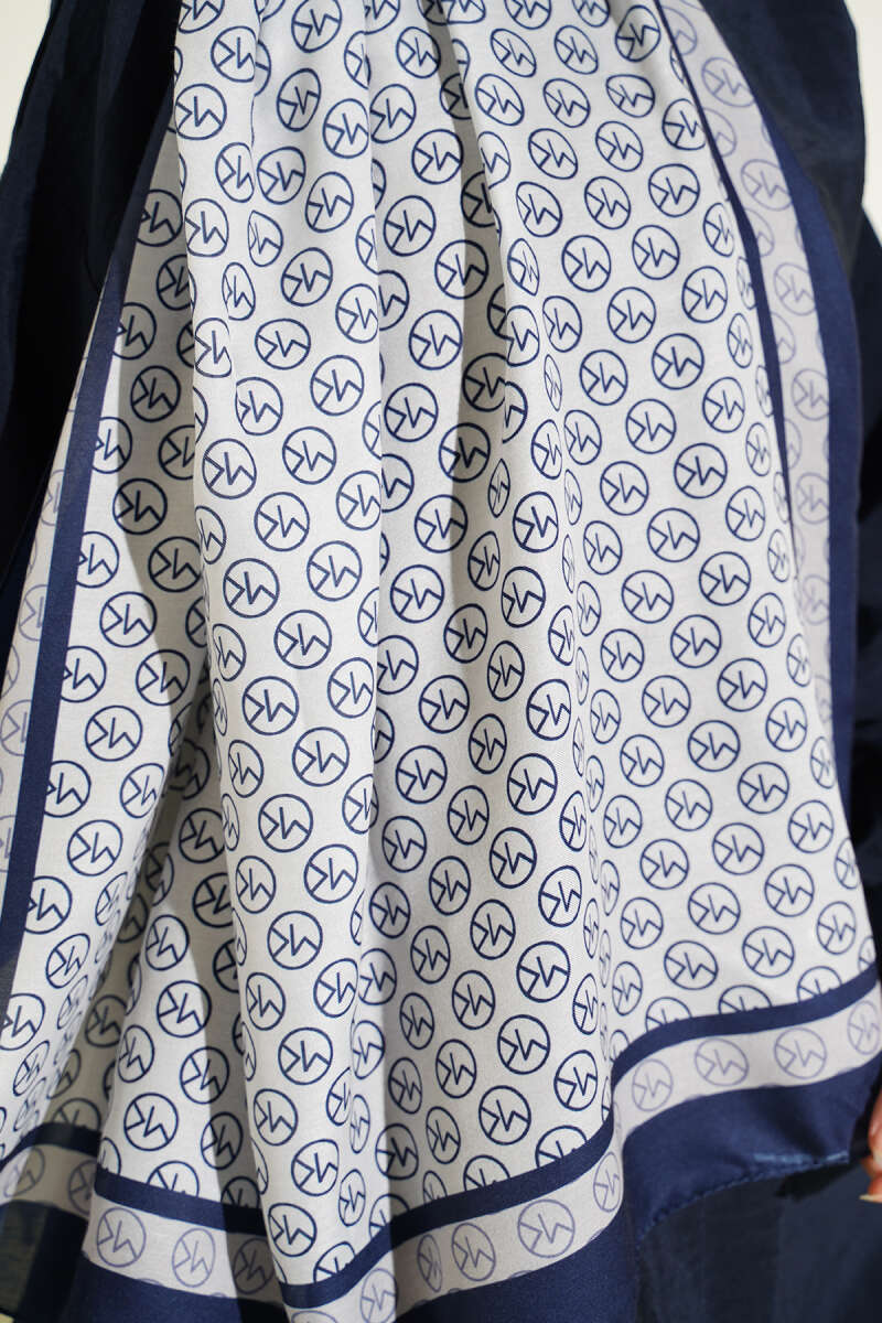 MK Pattern Liva Modal Scarf Navy Blue - الصورة 4