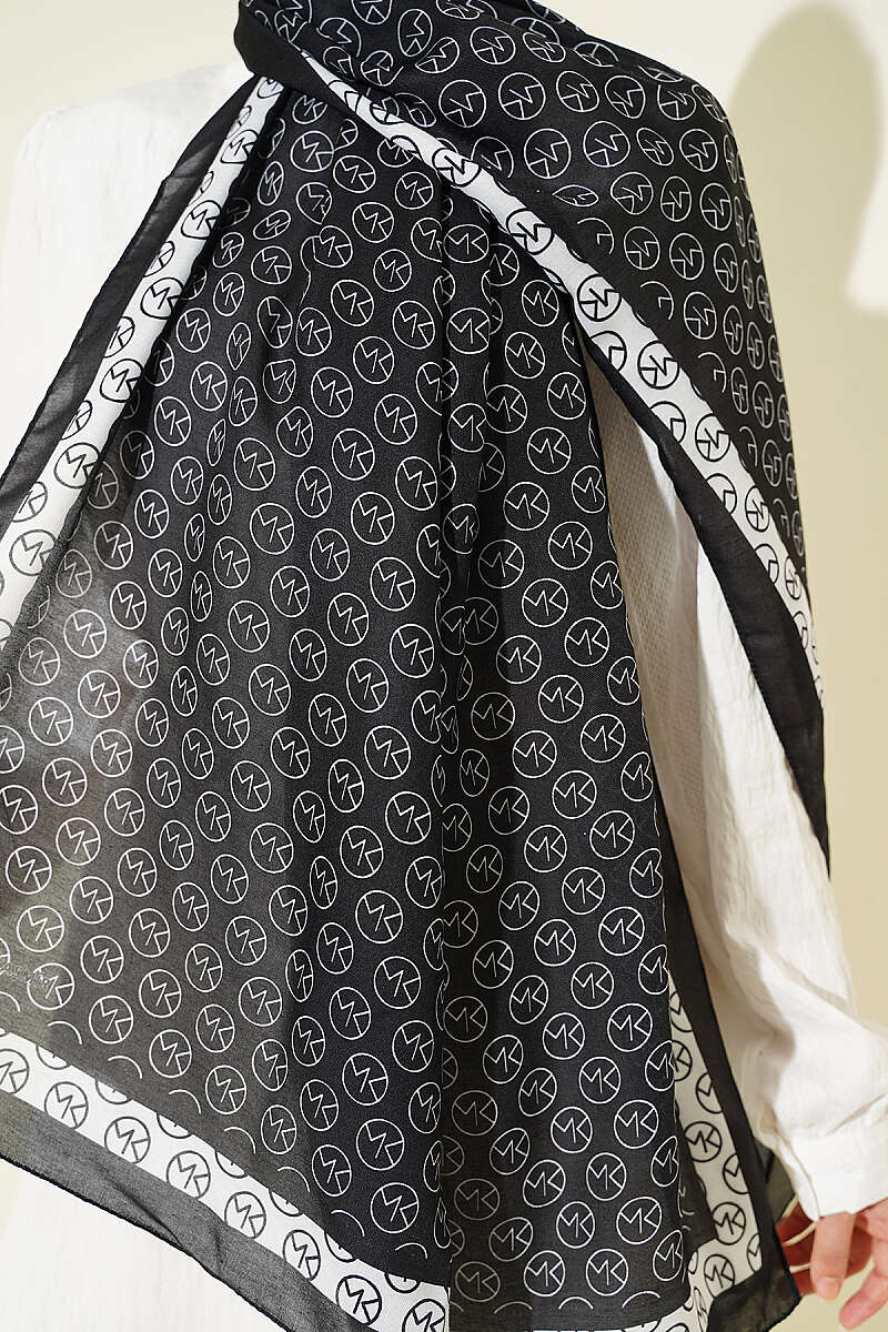 MK Pattern Liva Modal Scarf Black - Imagen 4