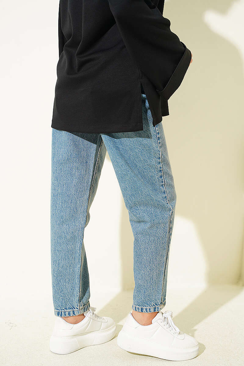 Mom Fit Denim Pants Mid Tinted – Image 3
