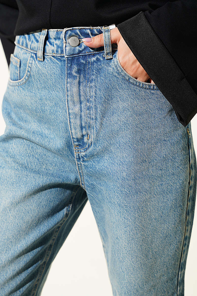 Mom Fit Denim Pants Mid Tinted – Image 4