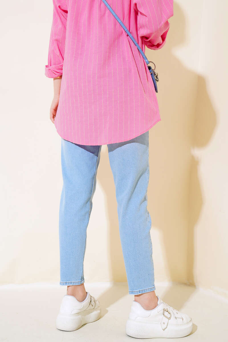 Mom Friend Straight Leg Jeans Ice Blue – Image 3